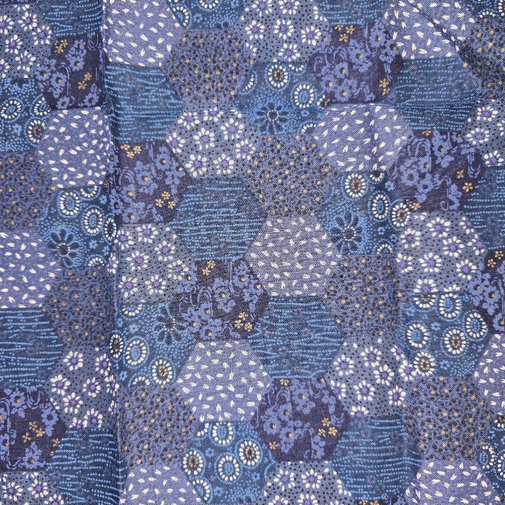 Vintage Japanese indigo-dyed cloth Blue Hexagon Pattern Cotton Handkerchief - Picture 4 of 4